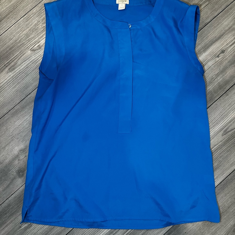 Women's Blue Sleeveless Top
